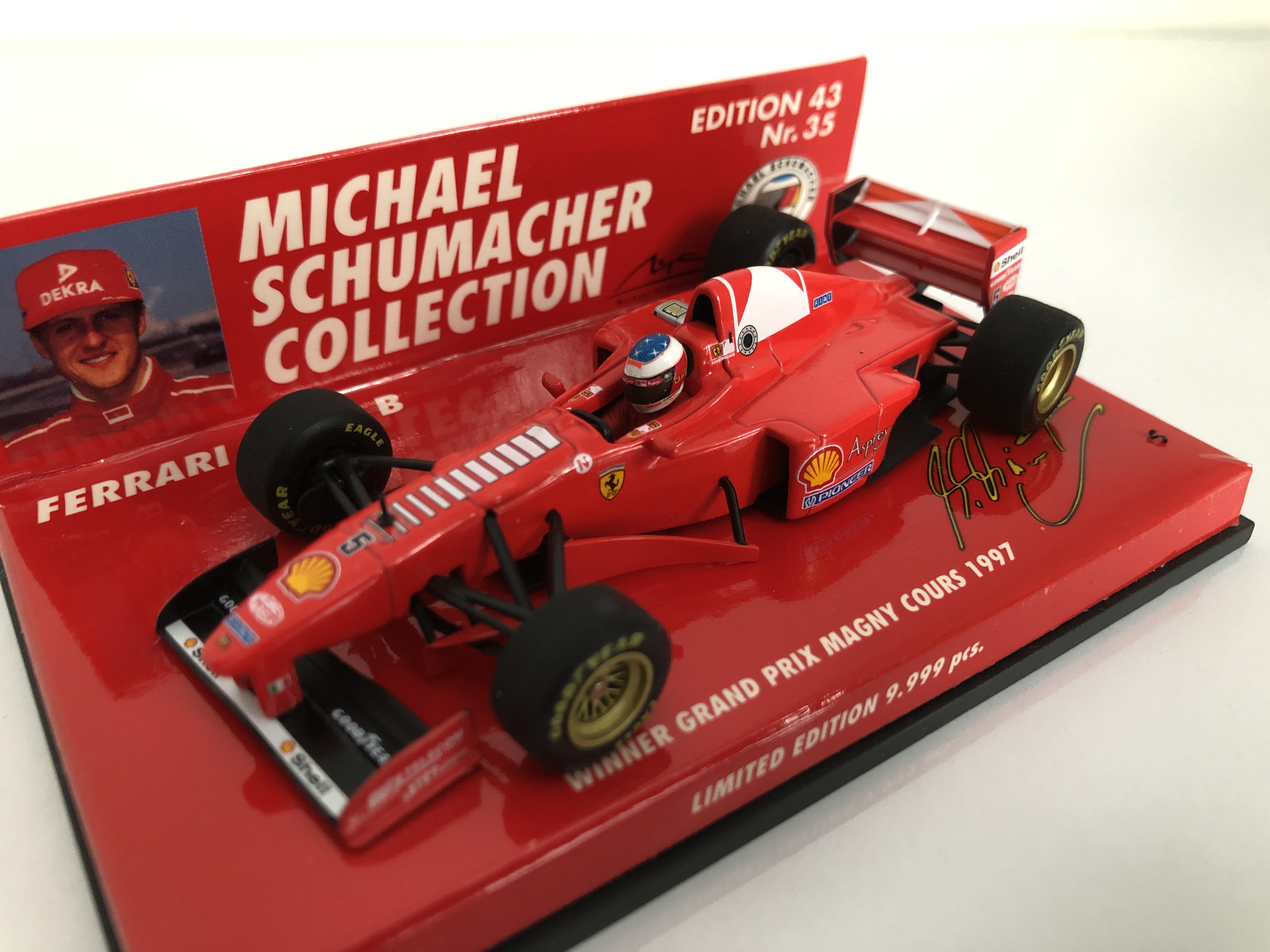 ミニカー MINICHAMPS 1/43  MICHAEL SCHUMACHER 1997 MINICHAMPS F1/FORMULA ONE 1:43 [FERRARI 1997 LAUNCH VERSION