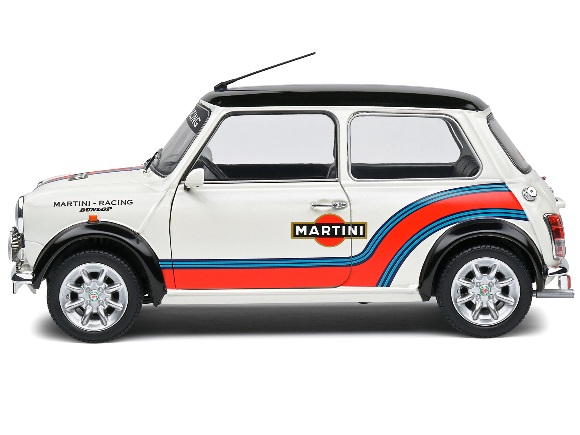 マーチン レーシングカー1/32＊martini racing MICHELIN s-l1200.png