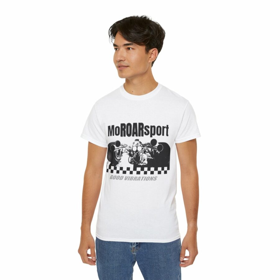 MoROARsport T-Shirt. "Good Vibrations" Sports Car Racing Clothing