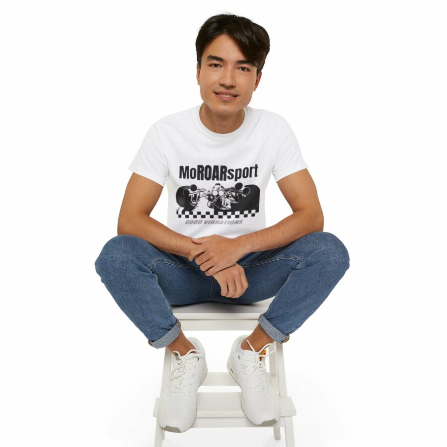 MoROARsport T-Shirt. "Good Vibrations" Vintage