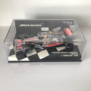 【激レア】1/43ミニチャンプス メルセデスMP4-21 L.ハミルトン初テスト Lewis Hamilton | McLaren Mercedes MP4-21 First Roll Out