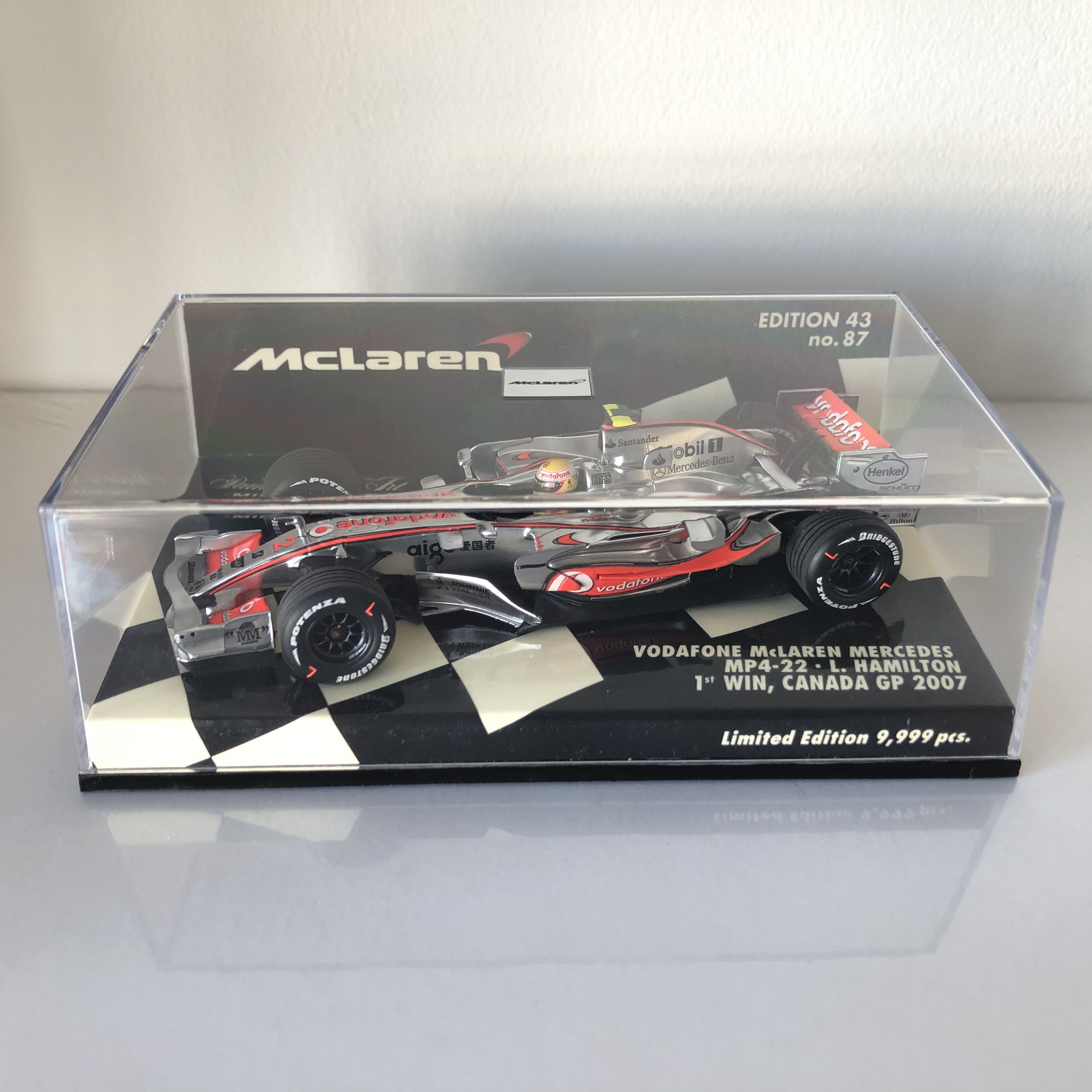 【激レア】1/43ミニチャンプス メルセデスMP4-21 L.ハミルトン初テスト 2007 Lewis Hamilton | McLaren Mercedes MP4-22 1st Win