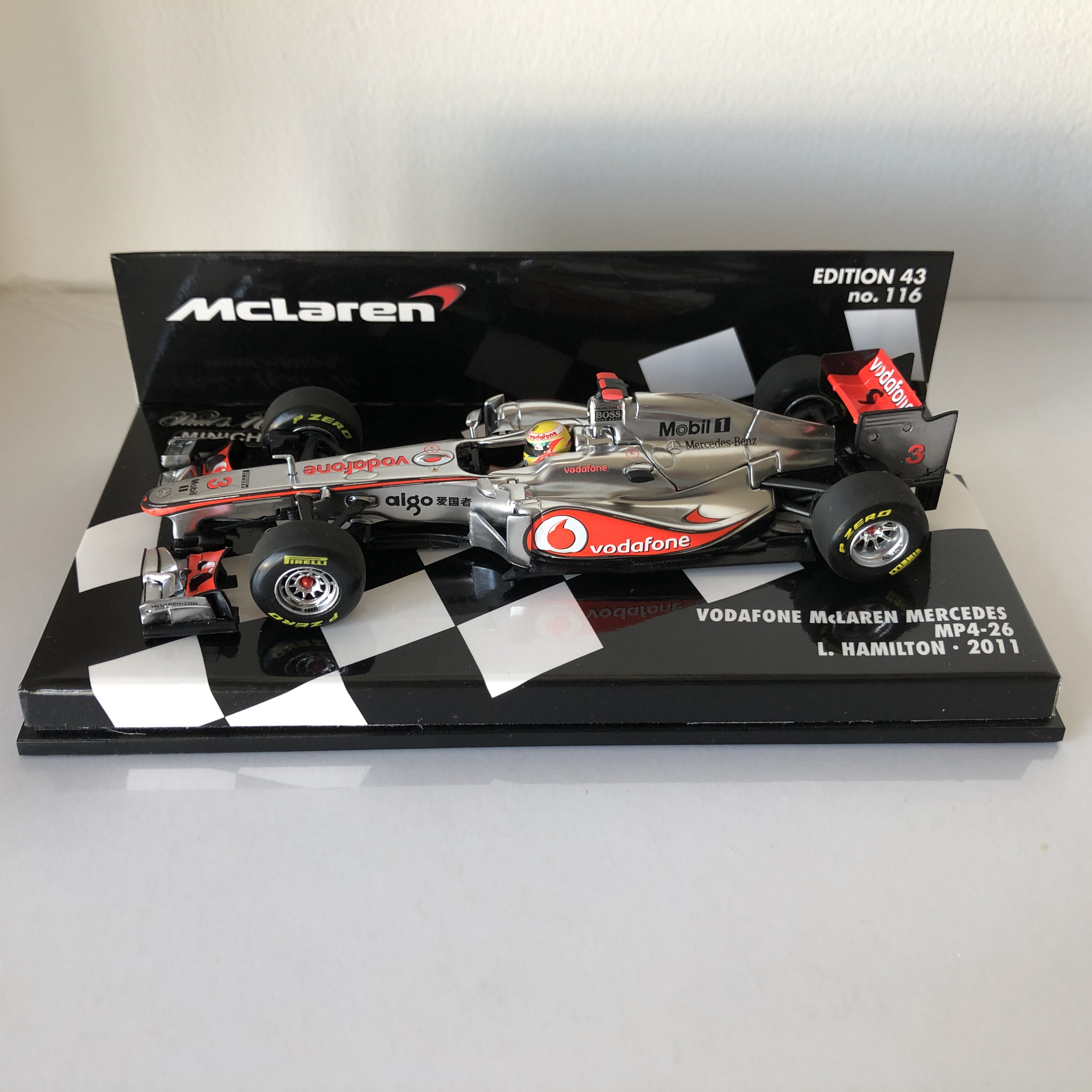 2011 Lewis Hamilton | Vodafone Mclaren Mercedes MP4-26 | 1
