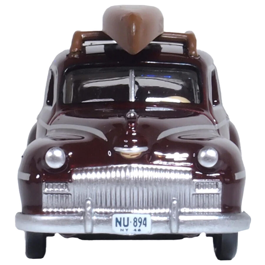 1946 DeSoto Suburban with Roof Rack and Canoe Royal Maroon 1/87 (HO) Scale Diecast Model Car by Oxford Diecast Automotive
