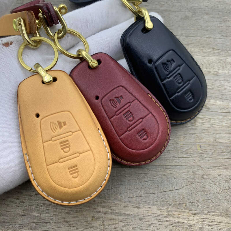 Royal Alloy Key Case – Handmade Leather Cover for 2024 GT150 and GT300 Scooters | Vintage Custom Colors Italian GP - Monza Track Art