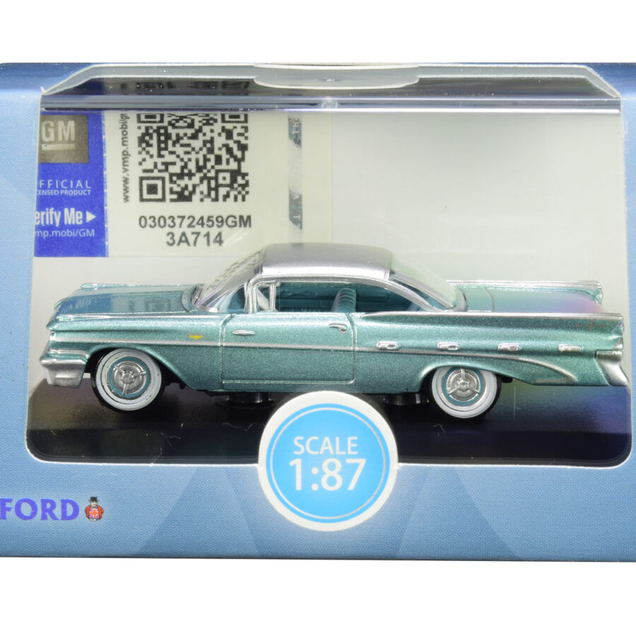 1959 Pontiac Bonneville Coupe Seaspray Green with Silver Top 1/87 (HO) Scale Diecast Model Car by Oxford Diecast Automotive