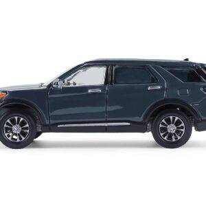 2024 Ford Explorer Stone Blue "Showroom Floor" Series 7 1/64 Diecast Model Car by Greenlight from the Ford store collection.