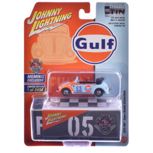 1975 Volkswagen Super Beetle Convertible #05 "Gulf Oil" Light Blue and Orange "MGMinis Exclusive" Series Limited Edition to 2496 pieces Worldwide 1/64 Diecast Model Car by Johnny Lightning from the Volkswagen store collection.