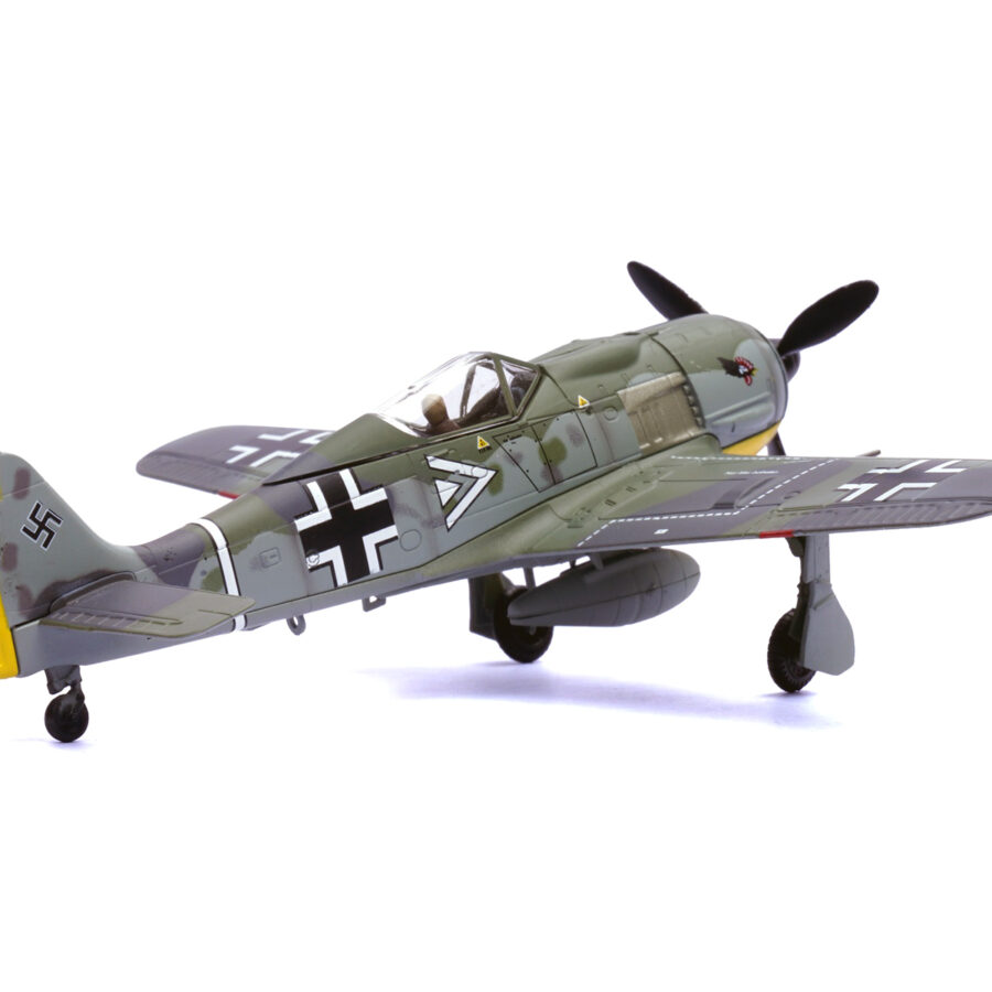 Focke-Wulf Fw 190A Aircraft "108-Victory Ace Hauptmann Hans 'Assi' Hahn Gruppenkommandeur III./JG 2 Richthofen France" (1942) German Luftwaffe 1/72 Diecast Model Airplane by Legion Automotive