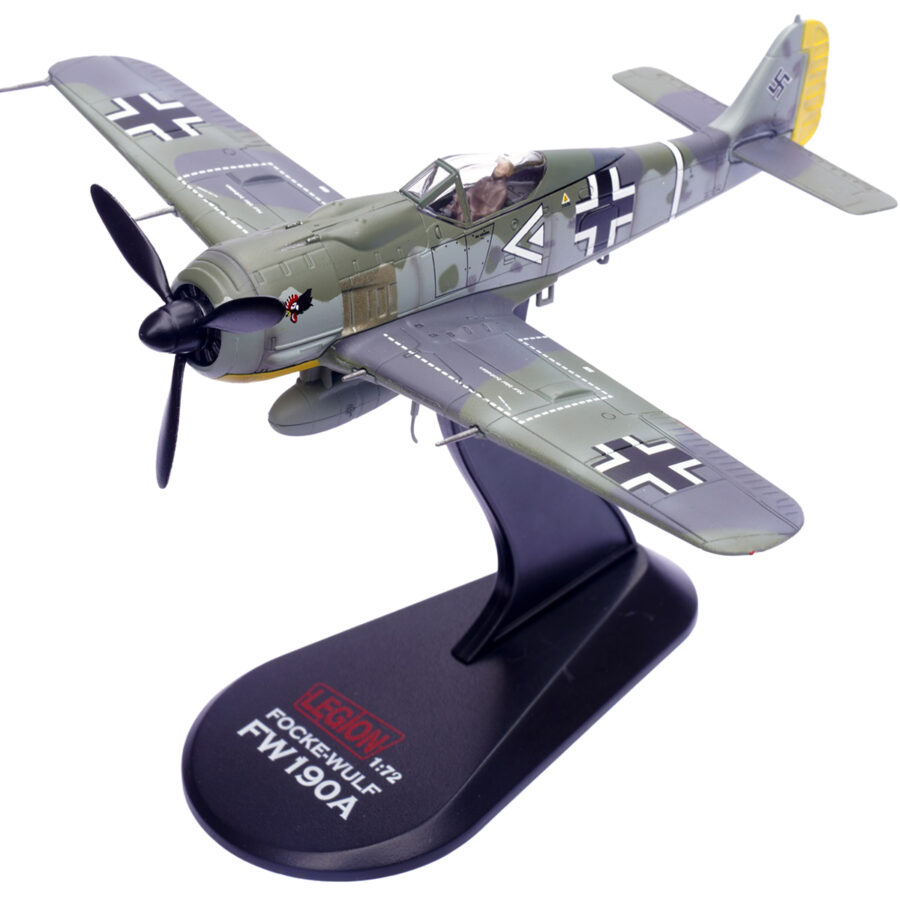 Focke-Wulf Fw 190A Aircraft "108-Victory Ace Hauptmann Hans 'Assi' Hahn Gruppenkommandeur III./JG 2 Richthofen France" (1942) German Luftwaffe 1/72 Diecast Model Airplane by Legion Automotive