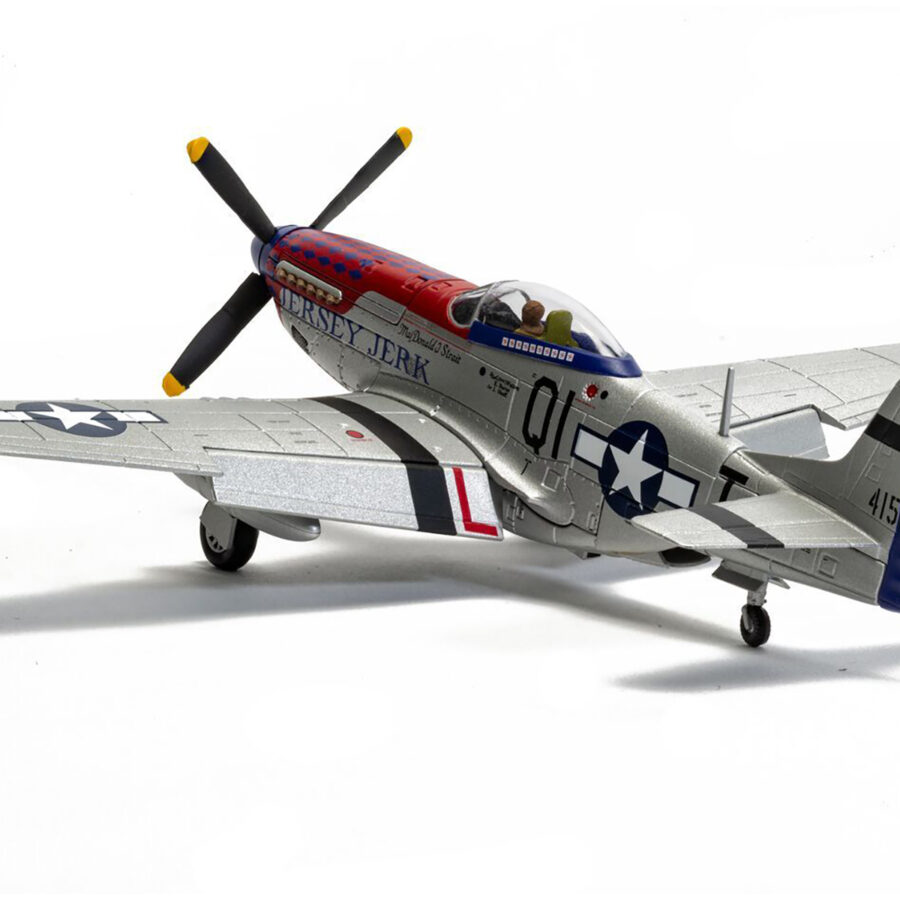 North American P-51D Mustang Aircraft "Jersey Jerk 361st Fighter Squadron Martlesham Heath" United States Army Air Forces "The Aviation Archive" Series 1/72 Diecast Model by Corgi USA GP - Americas Track Art
