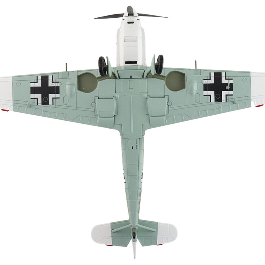 Messerschmitt Bf 109E-3 Fighter Aircraft "Yellow 15 Karl Wolff III/JG 52 France" (1940) German Luftwaffe "Air Power Series" 1/48 Diecast Model by Hobby Master Automotive