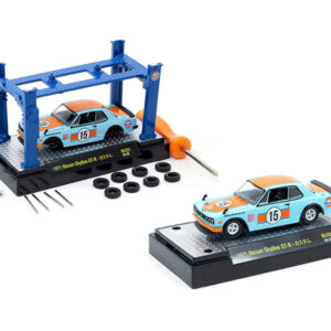 1971 Nissan Skyline GT-R RHD (Right Hand Drive) #15 "Gulf Oil" Light Blue and Orange "Auto-Lifts" Series Limited Edition to 3300 pieces Worldwide 1/64 Diecast Model Car by M2 Machines Sports Car Racing Gifts by Diecast Mania