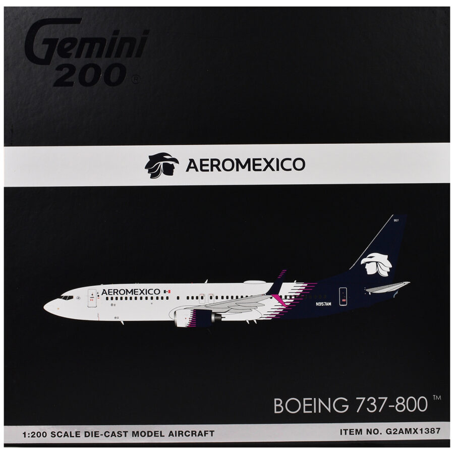 Boeing 737-800 Commercial Aircraft "AeroMexico" (N957AM) White with Dark Blue Tail "Gemini 200" Series 1/200 Diecast Model Airplane by GeminiJets Automotive