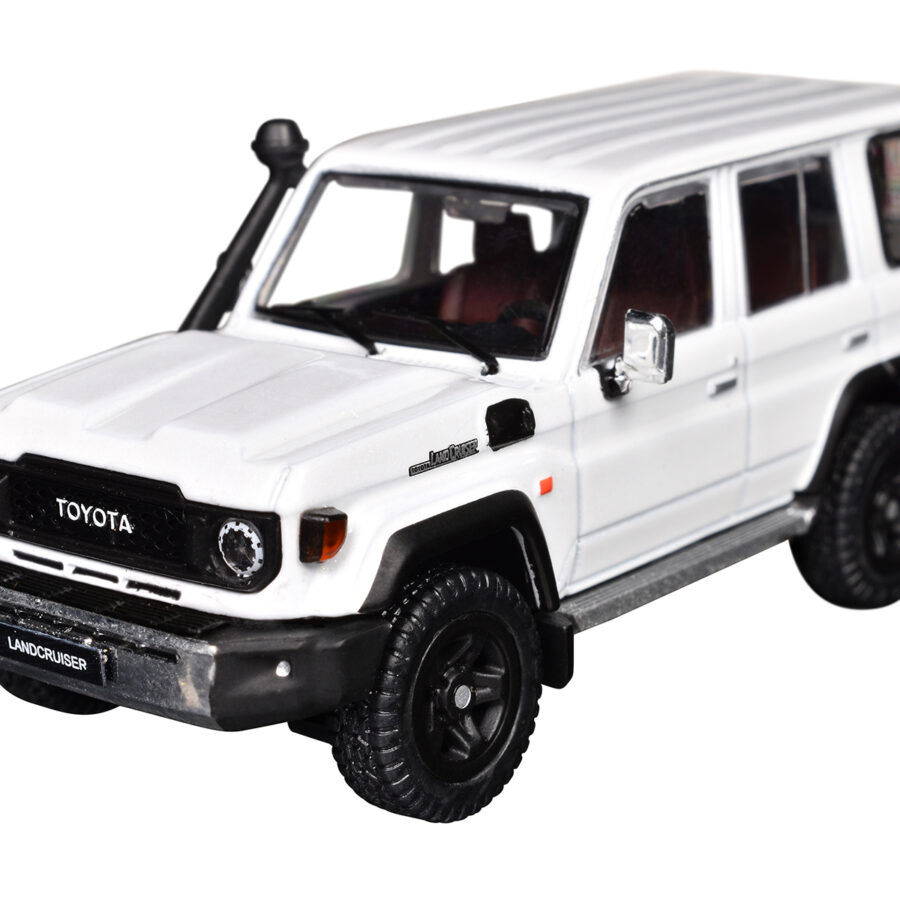 Toyota Land Cruiser (J76) White Metallic 1/64 Diecast Model Car by GCD Automotive