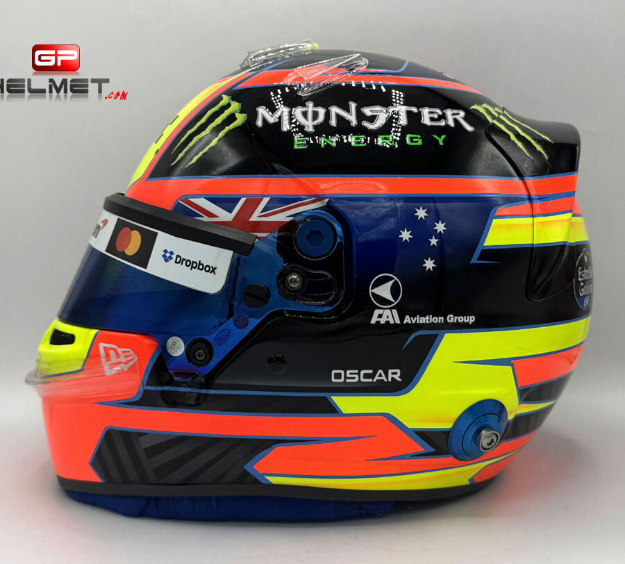 Oscar Piastri 2025 F1 Replica Helmet Mc Laren F1 F1 Collectibles