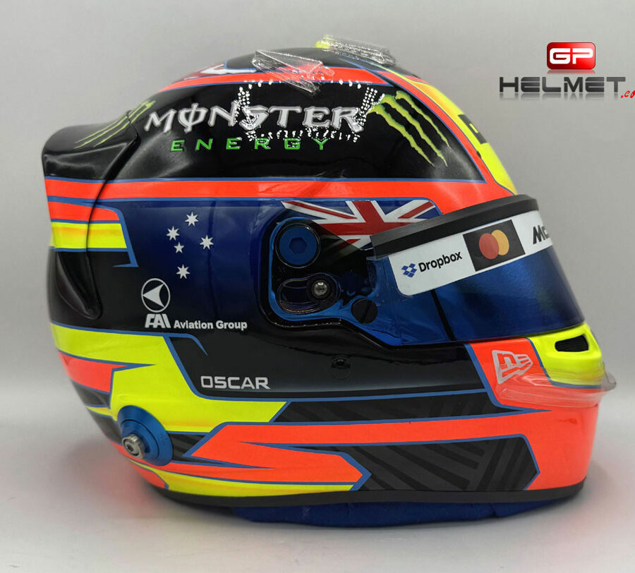 Oscar Piastri 2025 F1 Replica Helmet Mc Laren F1 F1 Collectibles