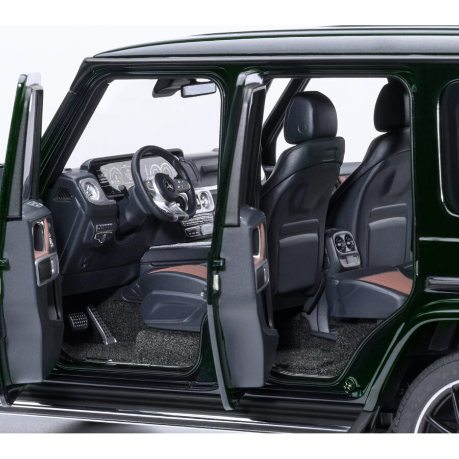 2019 Mercedes-Benz AMG G63 Emerald Green Metallic 1/18 Model Car by Autoart Automotive