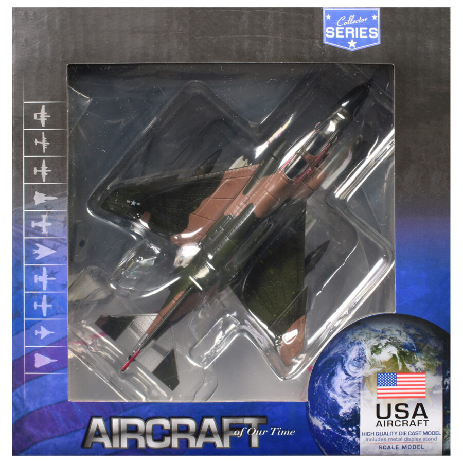 McDonnell Douglas F-4 Phantom Aircraft "Brain Damage 67th TFS Korat RTAB Thailand Rolling Thunder" (1972) United States Air Force "Collector Series" 1/144 Diecast Model by Air Force 1 Automotive