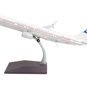 Boeing 737-900ER Commercial Aircraft "Continental Airlines - United Airlines" (N75435) White with Red and Blue Stripes "Gemini 200" Series 1/200 Diecast Model Airplane by GeminiJets from the Sports Car Racing Model Cars store collection.