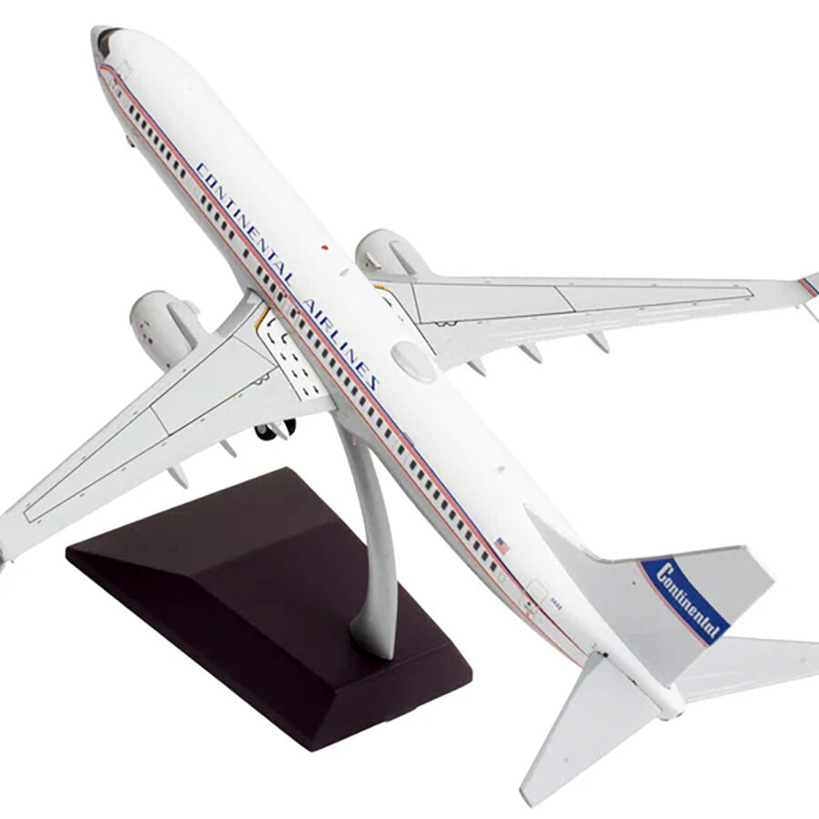 Boeing 737-900ER Commercial Aircraft "Continental Airlines - United Airlines" (N75435) White with Red and Blue Stripes "Gemini 200" Series 1/200 Diecast Model Airplane by GeminiJets Automotive