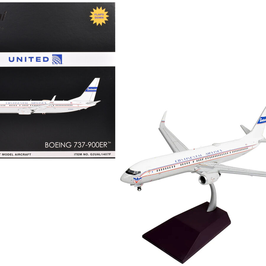 Boeing 737-900ER Commercial Aircraft with Flaps Down "Continental Airlines - United Airlines" (N75435) White with Red and Blue Stripes "Gemini 200" Series 1/200 Diecast Model Airplane by GeminiJets Automotive