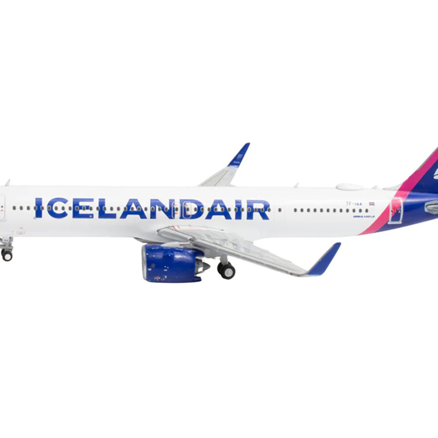 Airbus A321neo Commercial Aircraft "Icelandair" (TF-IAA) White with Blue and Pink Tail 1/400 Diecast Model Airplane by GeminiJets Automotive