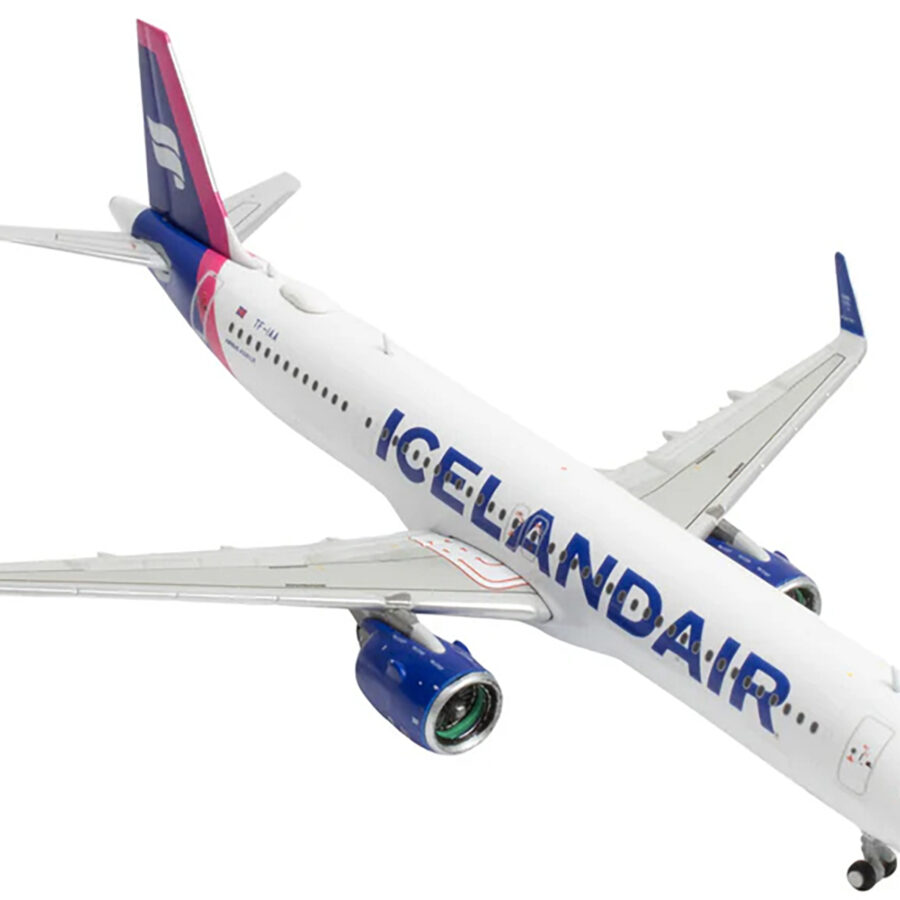 Airbus A321neo Commercial Aircraft "Icelandair" (TF-IAA) White with Blue and Pink Tail 1/400 Diecast Model Airplane by GeminiJets Automotive